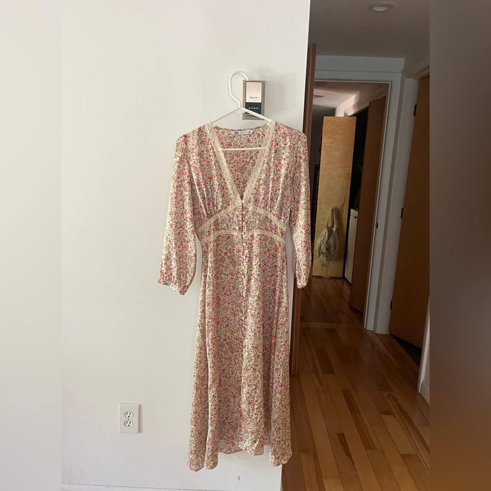Zara Floral Midi Dress - Cream and Pink